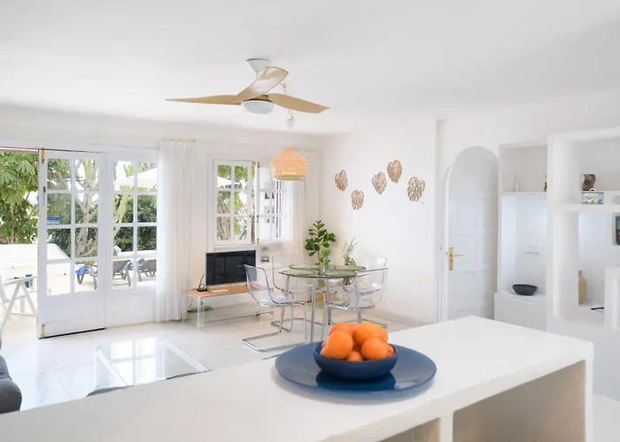 Puerto Chico C 아파트 플라야블랑카